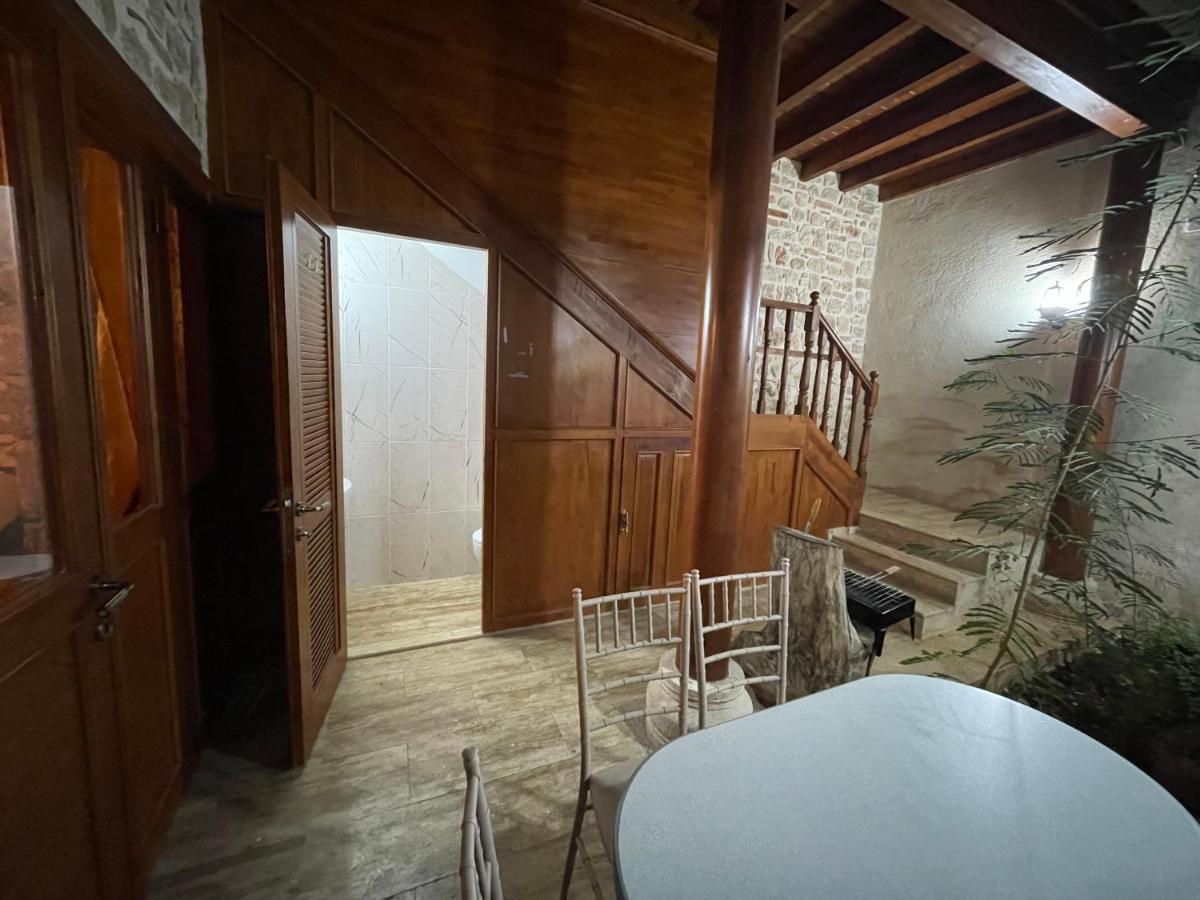 Case de vacanță Stony House In The Old Town *